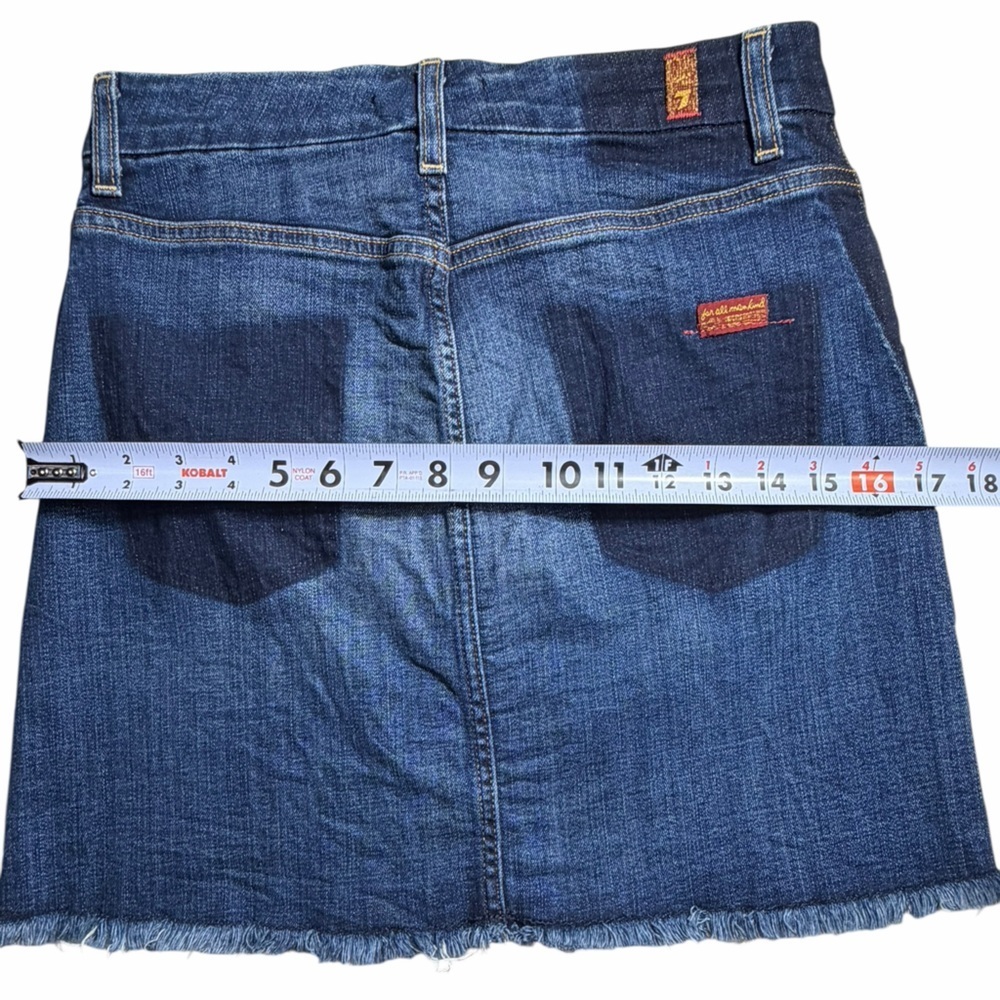 7 FOR ALL MANKIND denim frayed hem santa cruz mini skirt in blue size 25 - Picture 7 of 7